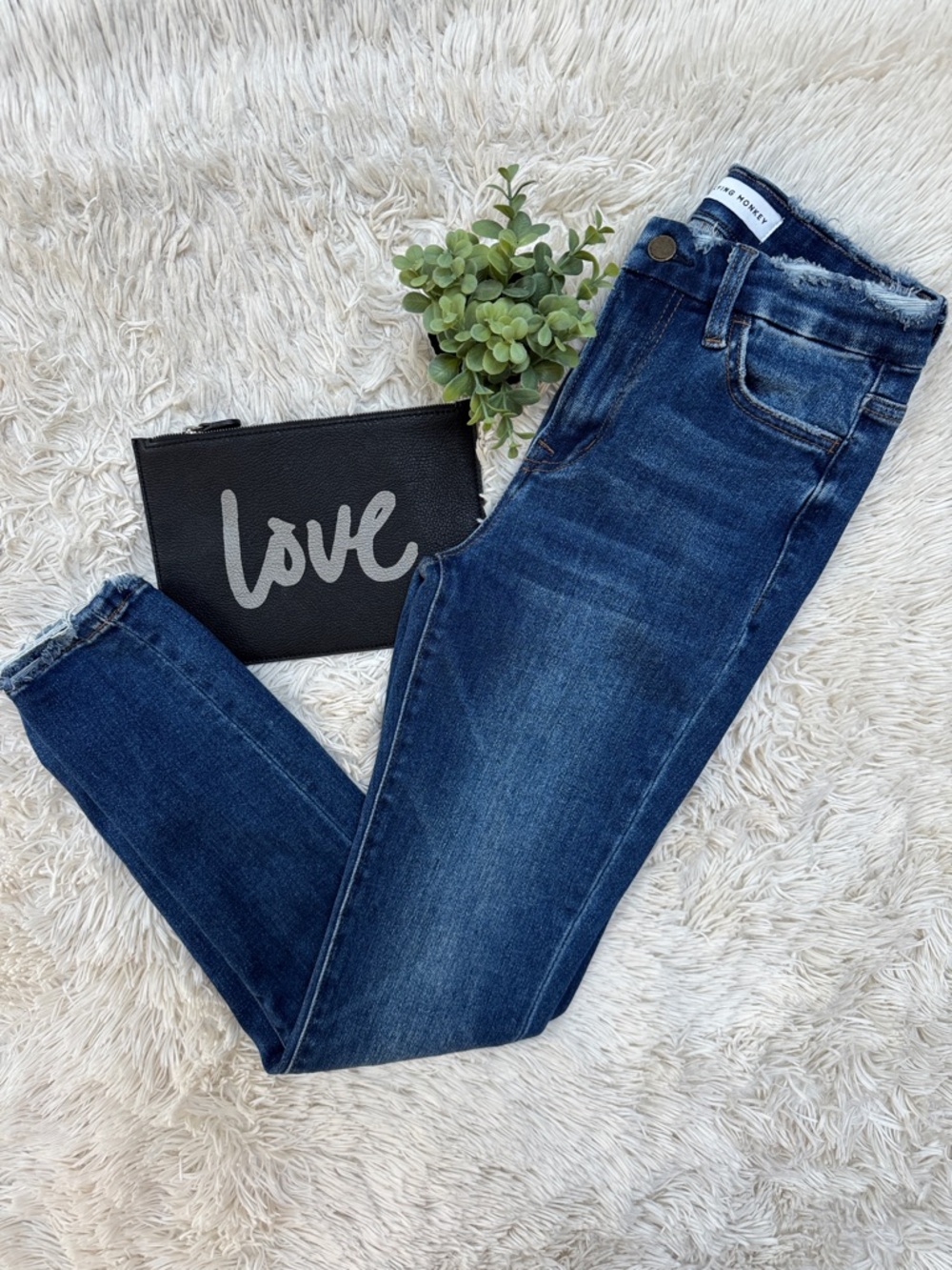 🎉HP🎉 Flying Monkey Distressed Skinny Jeans 💗 Dark Blue